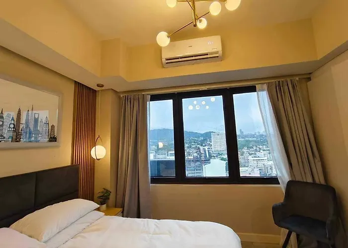 Baseline Premier 1-bedroom 17th